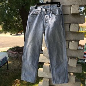 Vintage Levi’s 501 Medium Wash Jeans